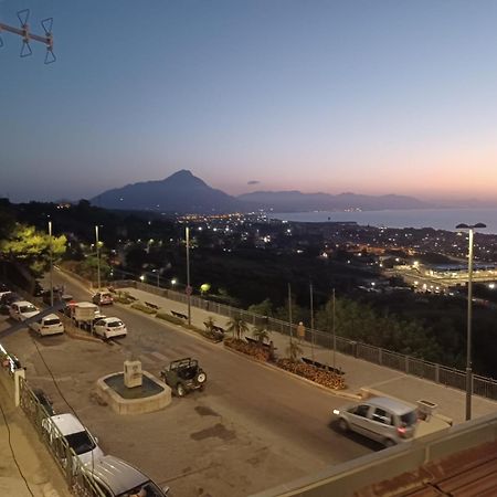 Holiday Homes Campofelice Di Roccella Luaran gambar