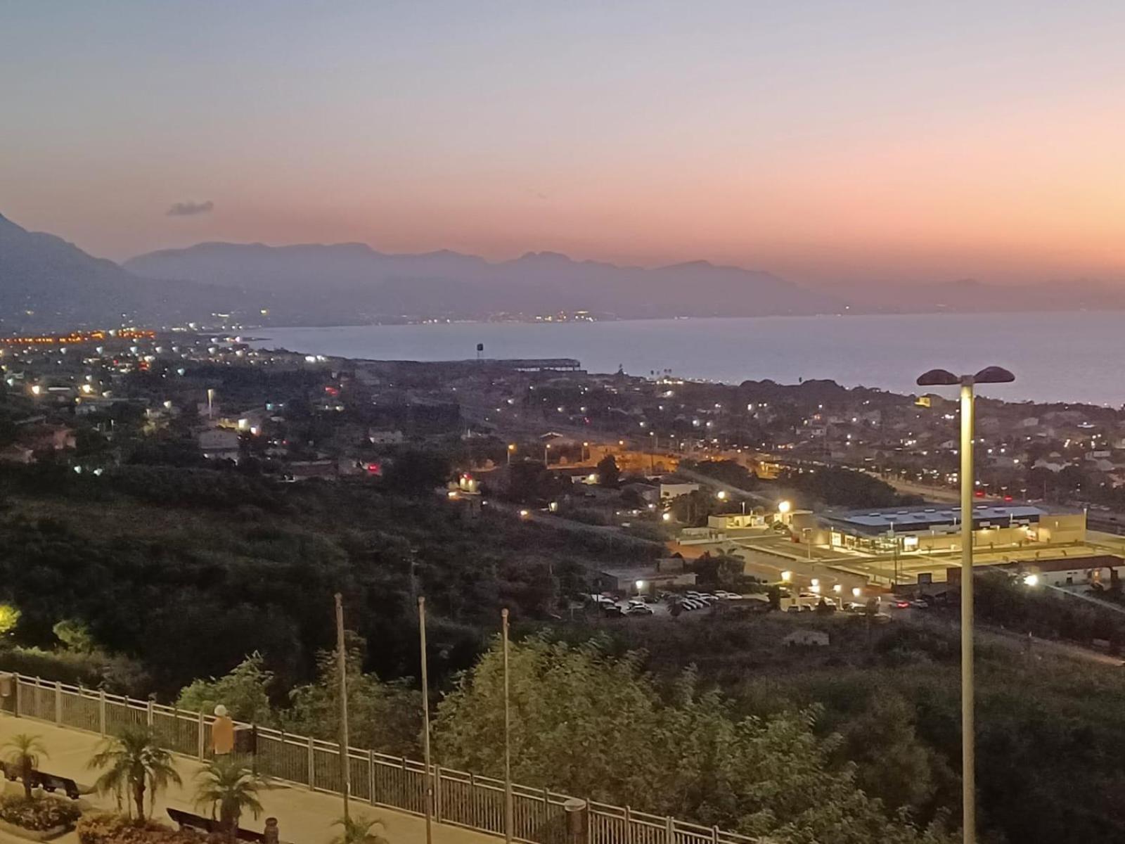 Holiday Homes Campofelice Di Roccella Luaran gambar