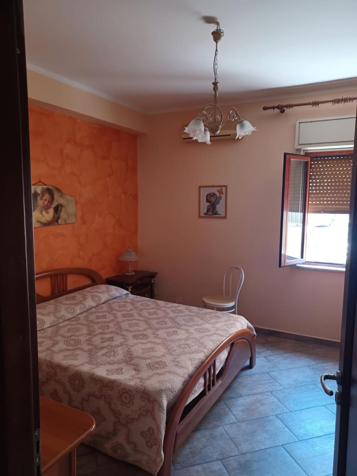 Holiday Homes Campofelice Di Roccella Luaran gambar