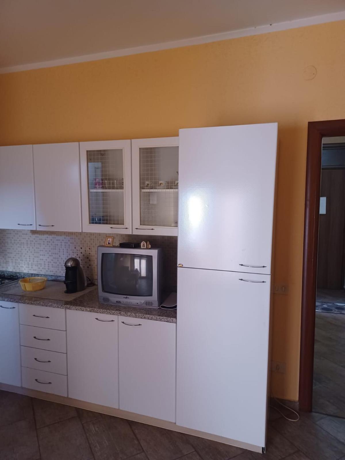 Holiday Homes Campofelice Di Roccella Luaran gambar