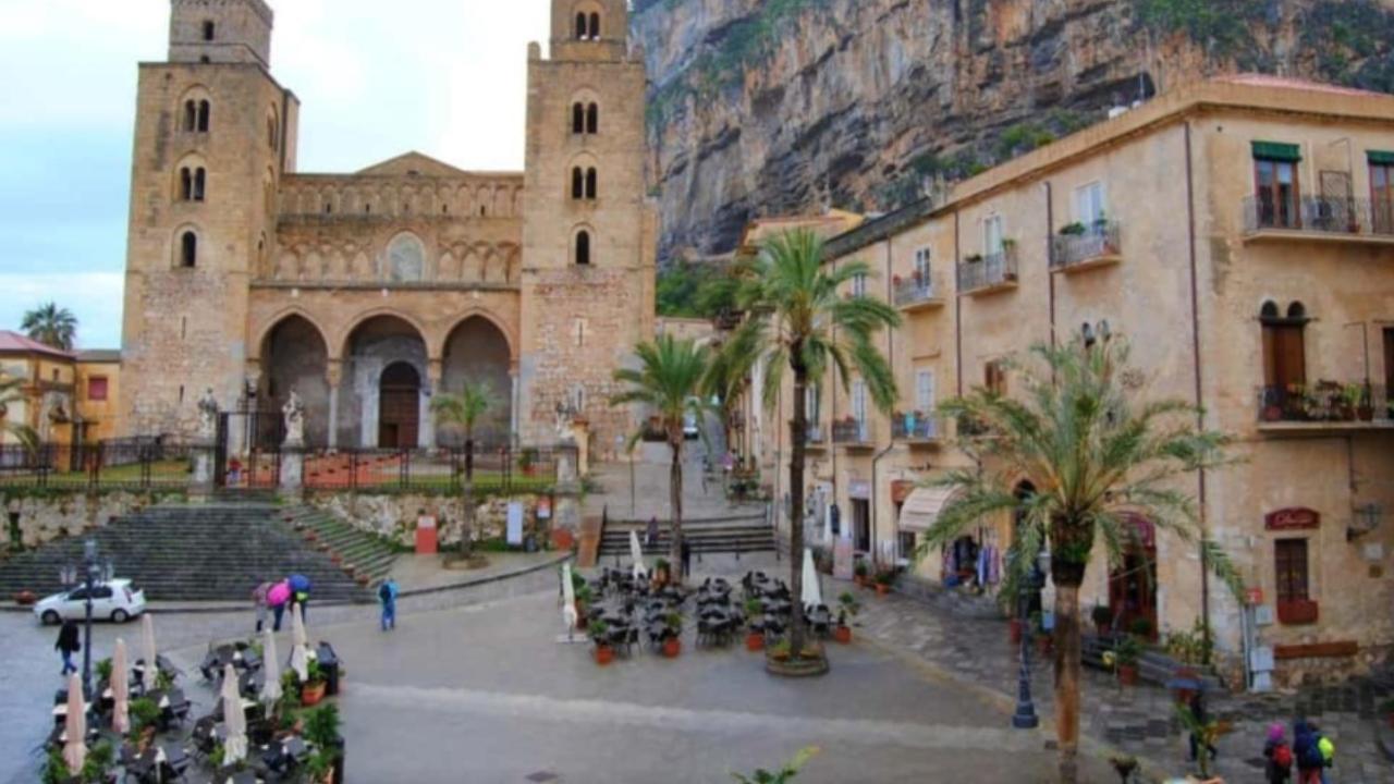 Holiday Homes Campofelice Di Roccella Luaran gambar